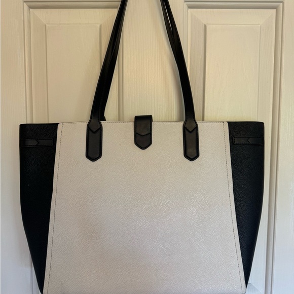 Michael Kors | Cassie Lg. Handbag Tote - Picture 4 of 8